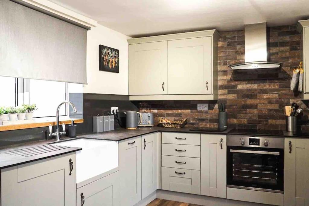 Large Cottage, Beach, Pubs Shops, Netflix, Bbq, Dog Friendly Hunmanby Extérieur photo